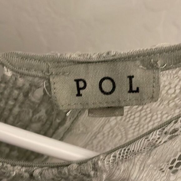 POL Sage Green Lace Tank Top with Keyhole - Picture 12 of 13